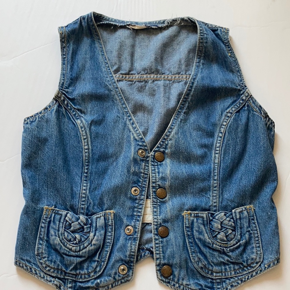 denim vest | size 10-13 girls kids | XS in women adults |